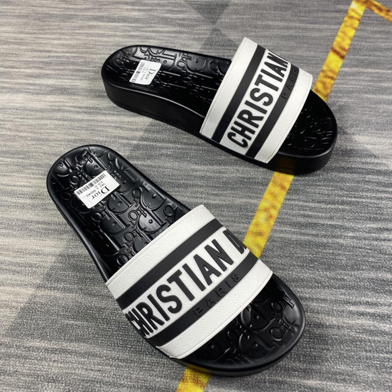 ch**an D*or slippers